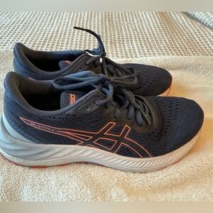 ASICS gel excite size 8.5